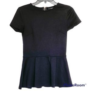 Forever 21 Womens Black Short Sleeve Peplum Top Blouse Size Small Pleated Dressy